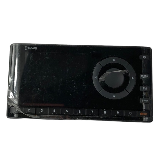 Sirius XM XDNX1V1 Onyx Dock-and-Play Radio with Car Kit - Picture 3 of 8